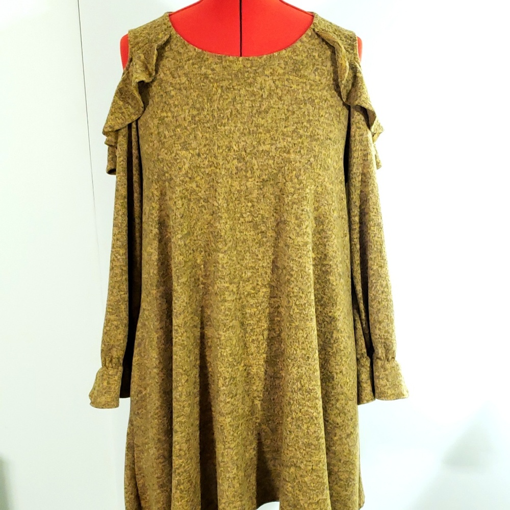 NWOT Spin Plus Size Cold Shoulder Dress - 1X